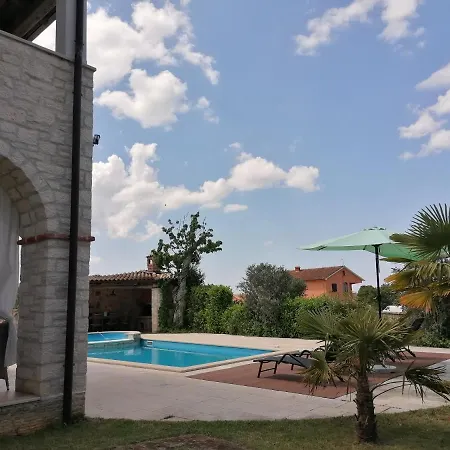 Exclusive Istrianische Steinvilla Tomaso فيلة
